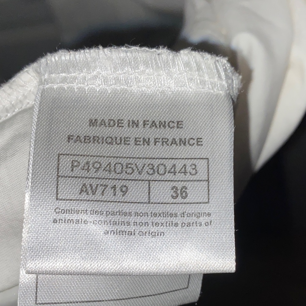 CHANEL Short Sleeve Tee - Picture 11 of 13